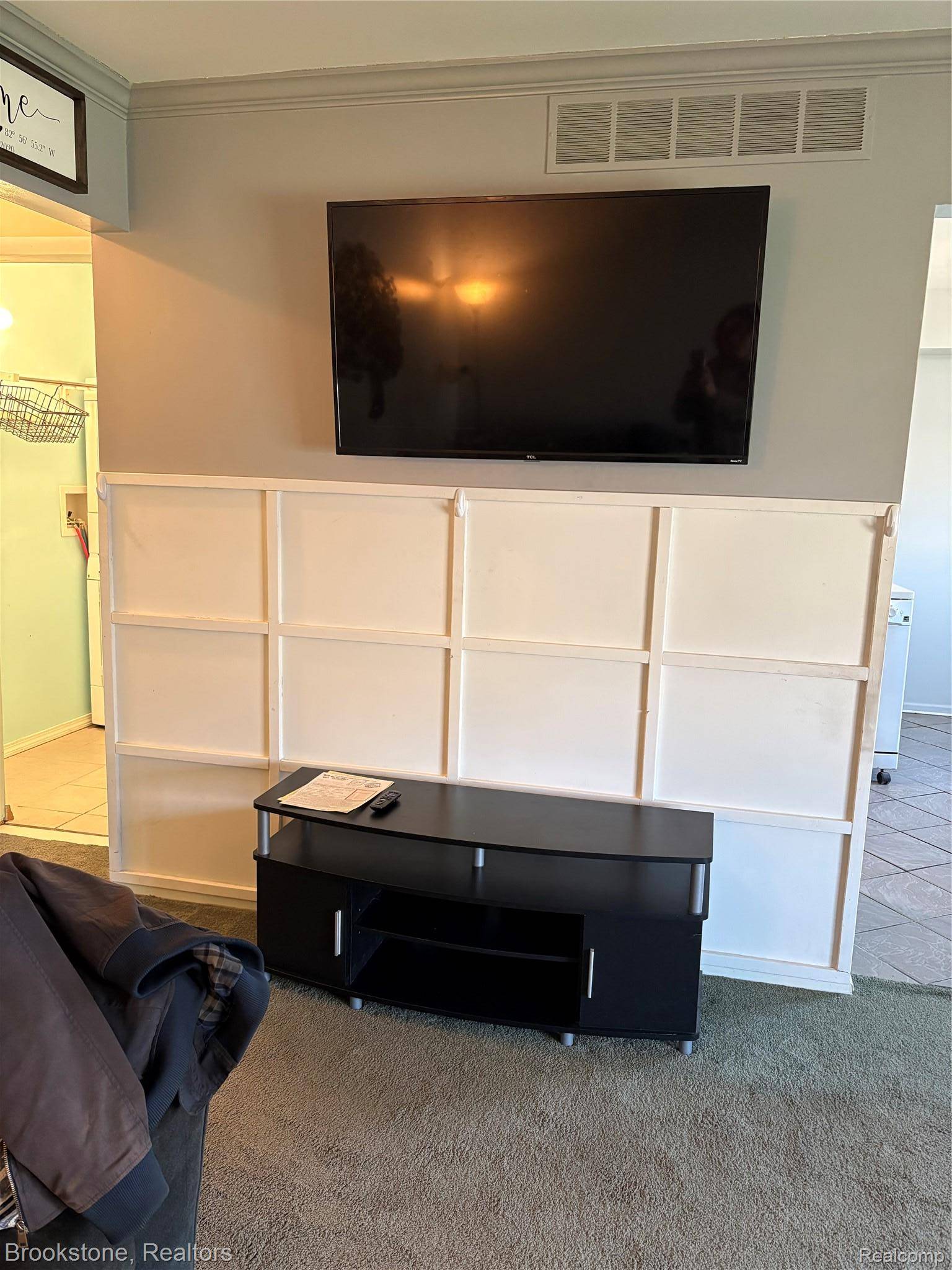 16444 Terrace Ct, Roseville, MI 48066