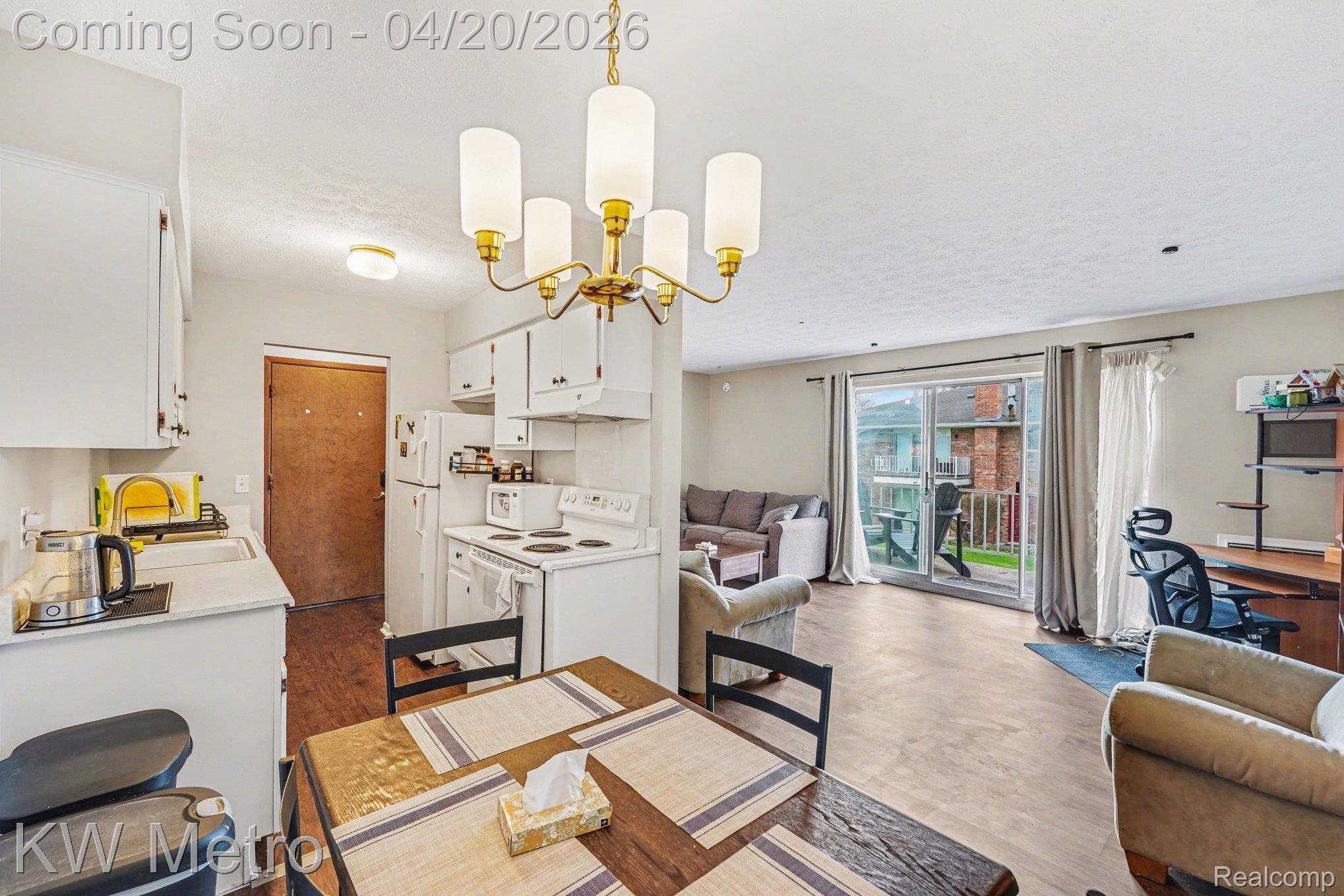 15048 Fairfield ST, Livonia, MI 48154