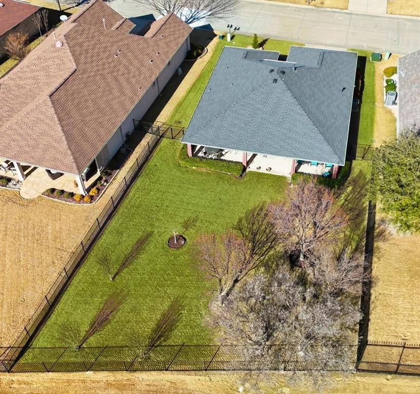 9621 Applewood Trail, Denton, TX 76207