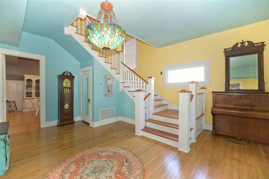 213 CLEMENTS, Gainesville, TX 76240