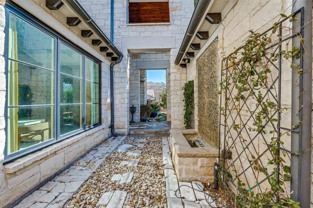 6605 Mimosa Lane, Dallas, TX 75230