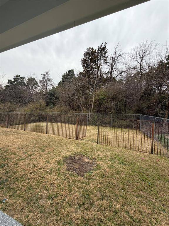 1937 Earnhardt Way, Dallas, TX 75217