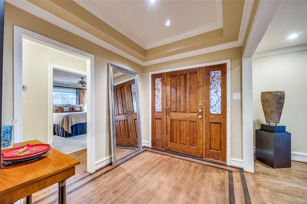 10626 Cox Lane, Dallas, TX 75229