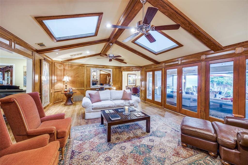 10626 Cox Lane, Dallas, TX 75229