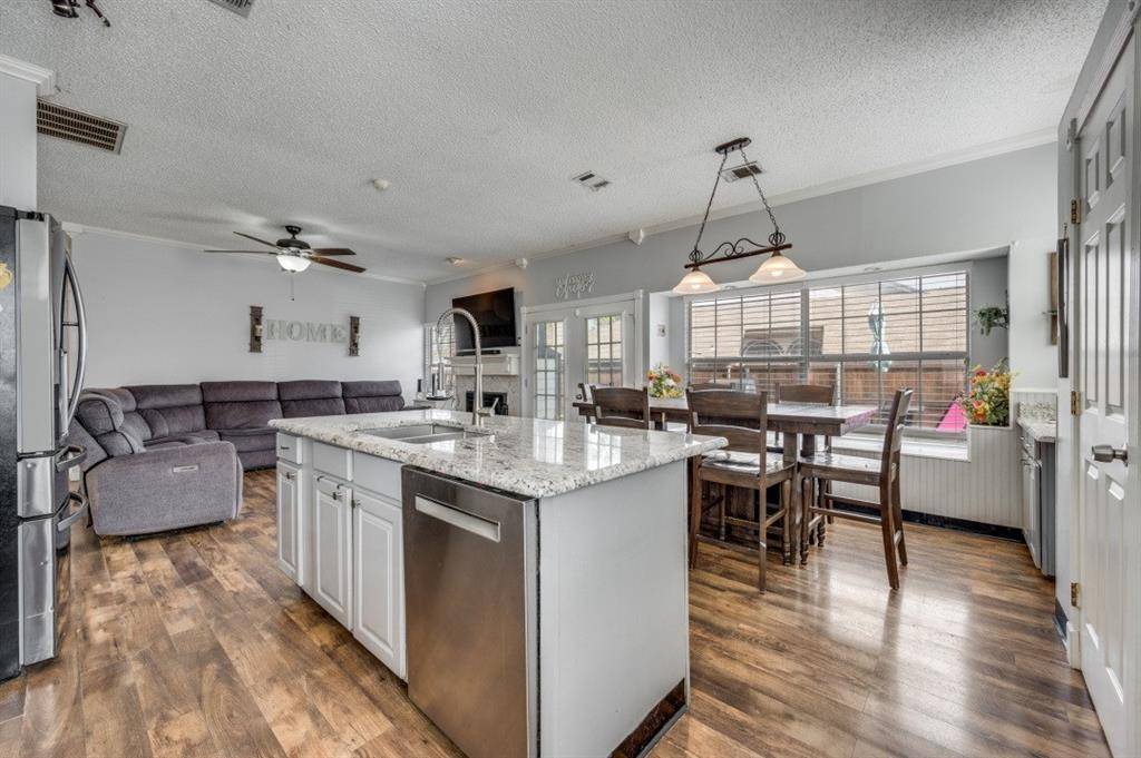 2018 Frontier Trail, Lewisville, TX 75067