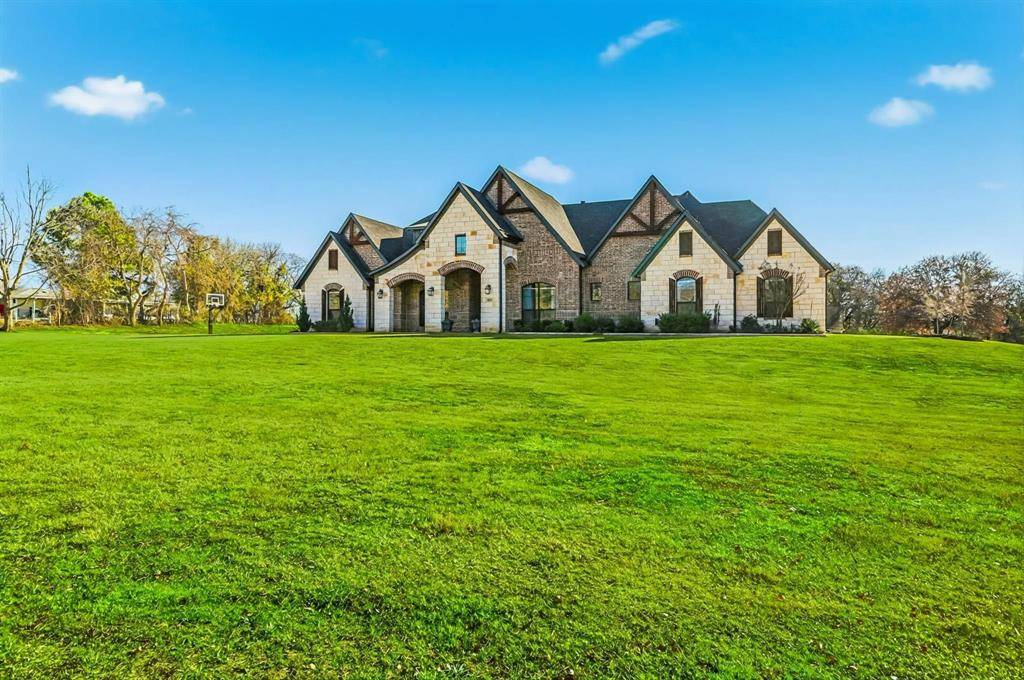 3911 Cedarcrest Court, Flower Mound, TX 75022