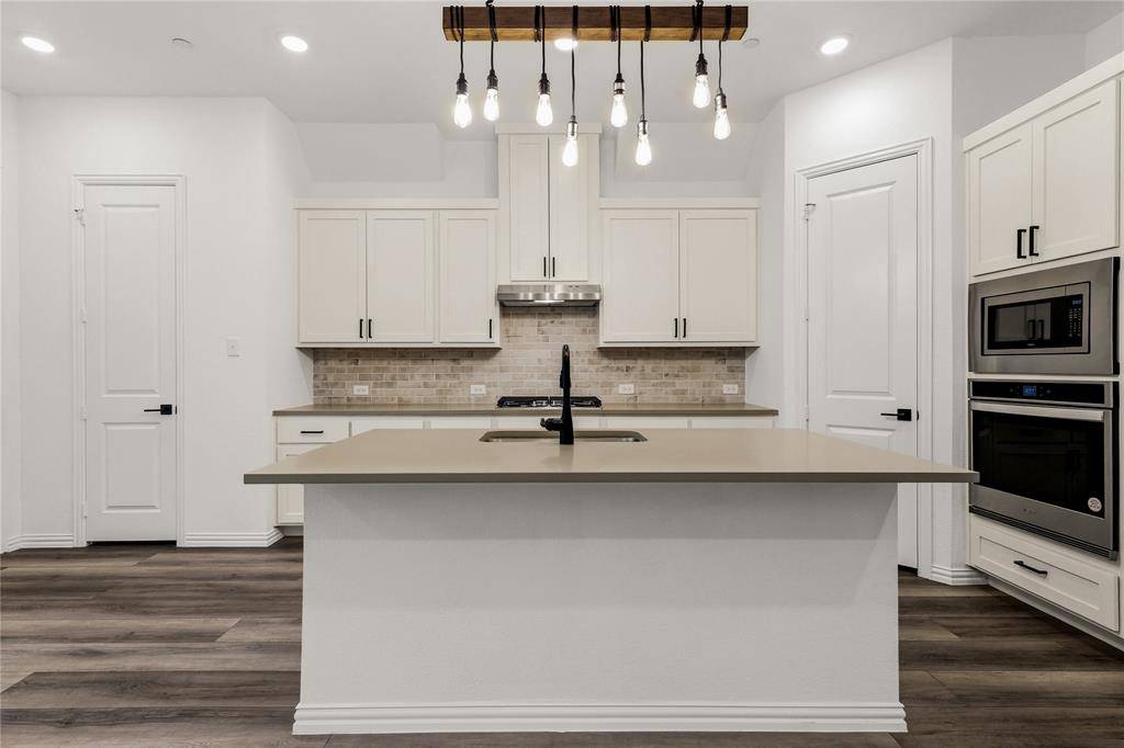 3216 Midnight Drive, Sachse, TX 75048