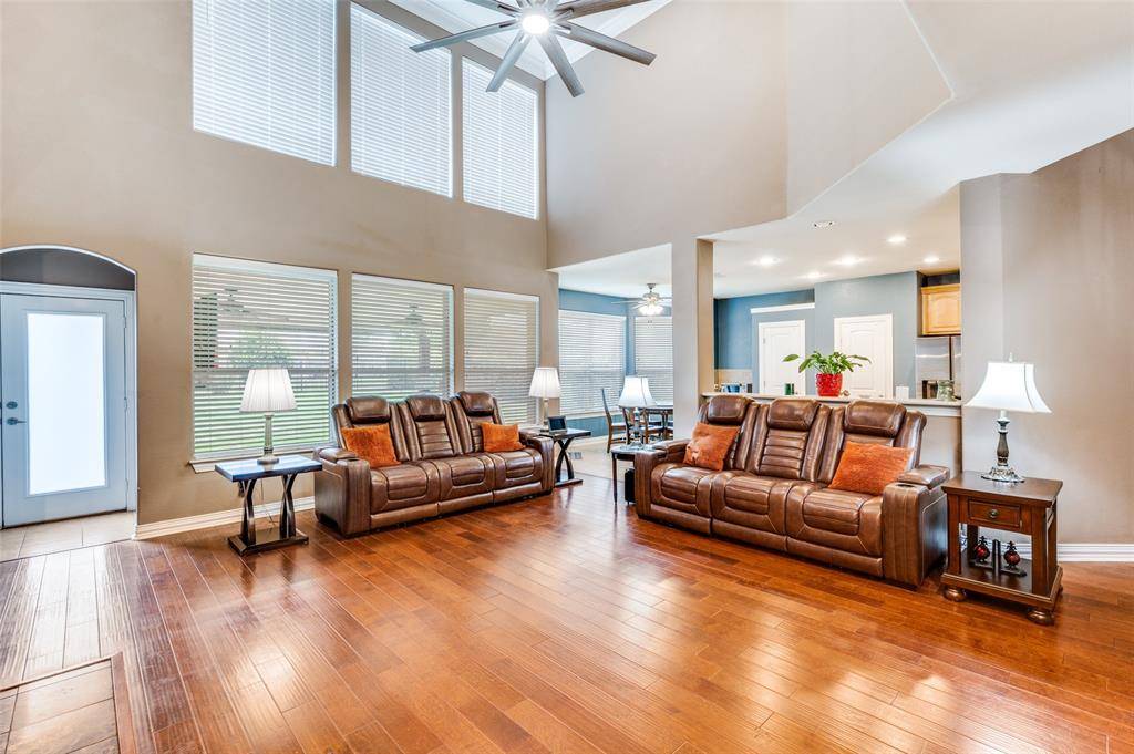 110 Paradise Cove, Shady Shores, TX 76208