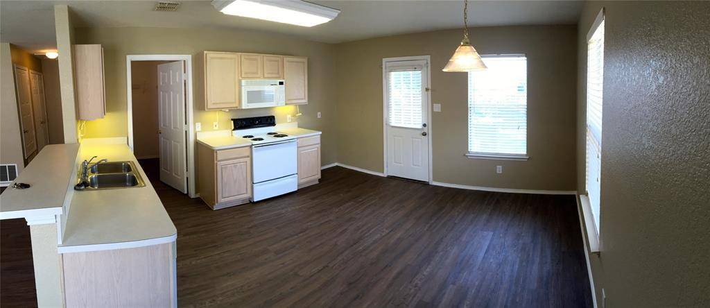 1061 Silver Spur Lane, Fort Worth, TX 76179