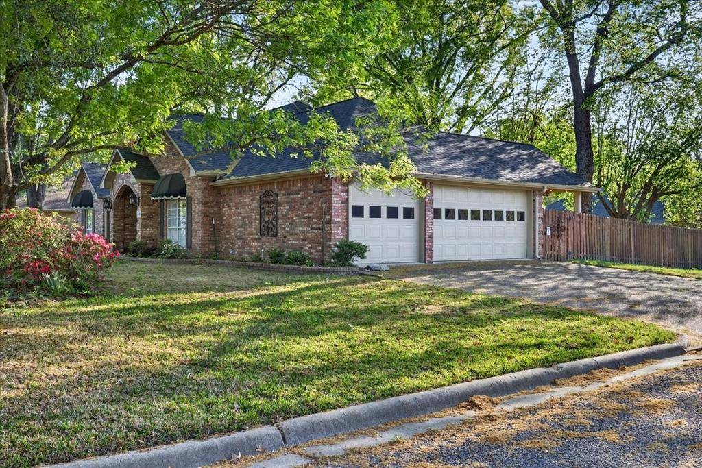 1108 Lonnie Drive, Athens, TX 75751