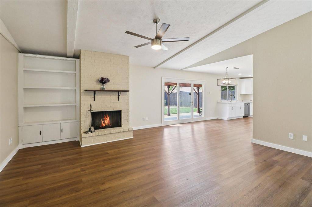 2126 Versailles Drive, Carrollton, TX 75007