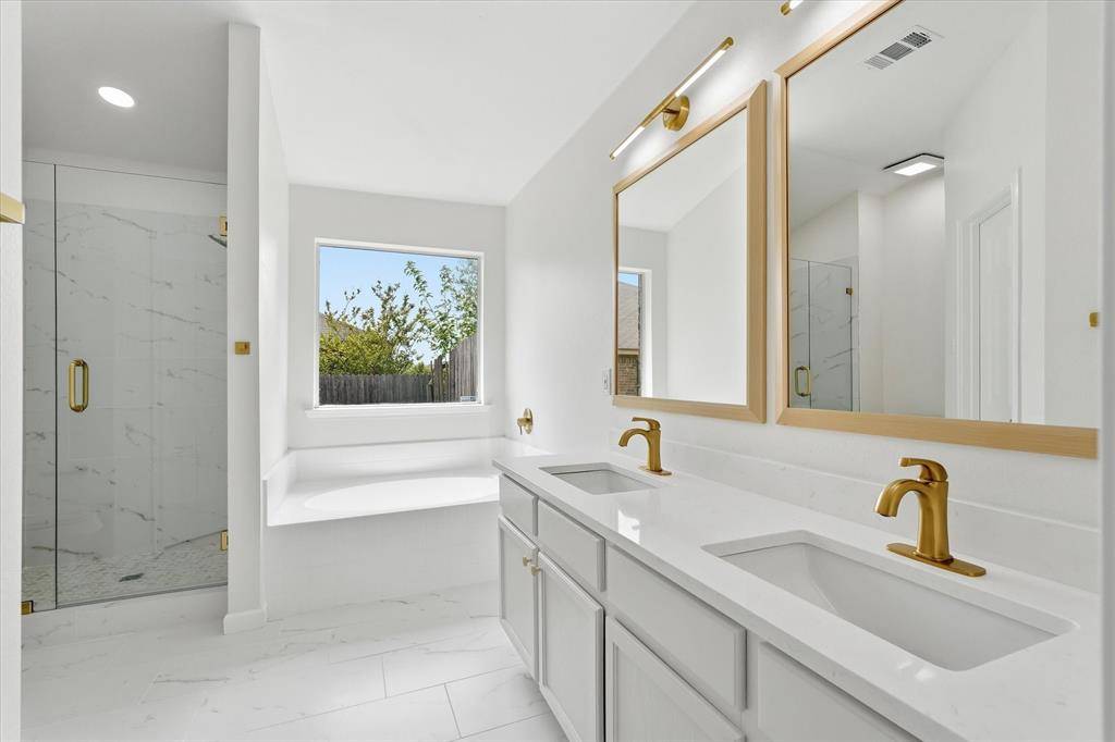 929 Haley Drive, Dallas, TX 75253