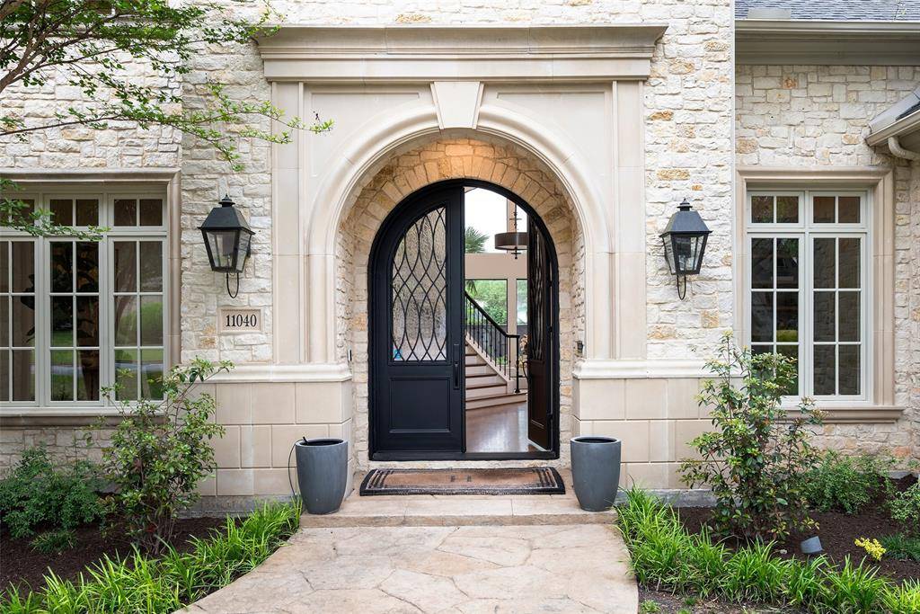 11040 Tibbs Street, Dallas, TX 75230