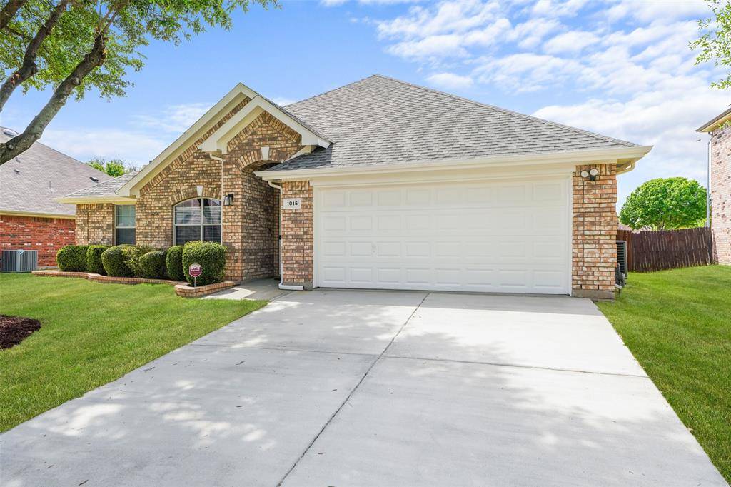 1015 Fleetwood Cove Drive, Grand Prairie, TX 75052