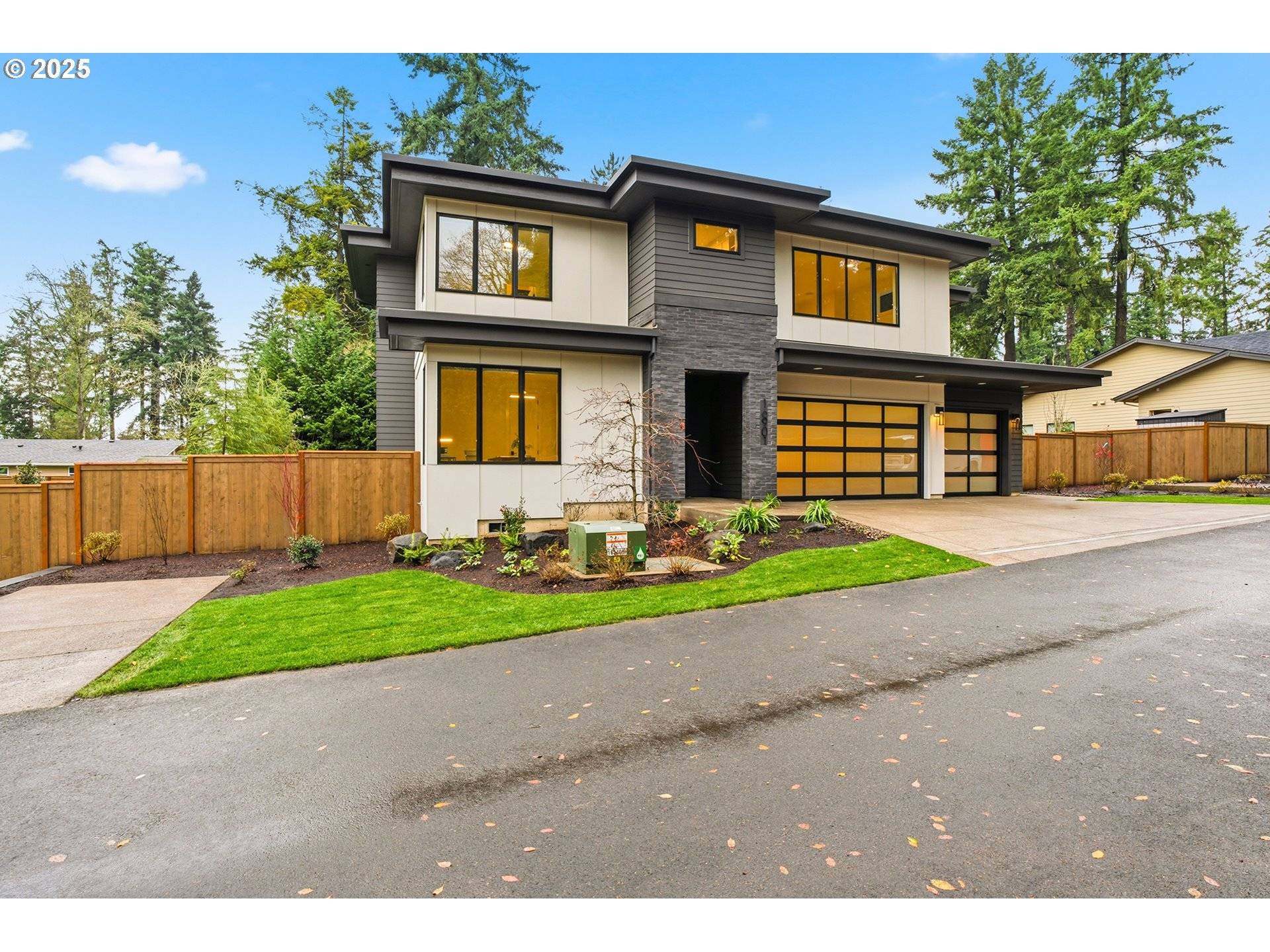 16901 KARA LN, Lake Oswego, OR 97035