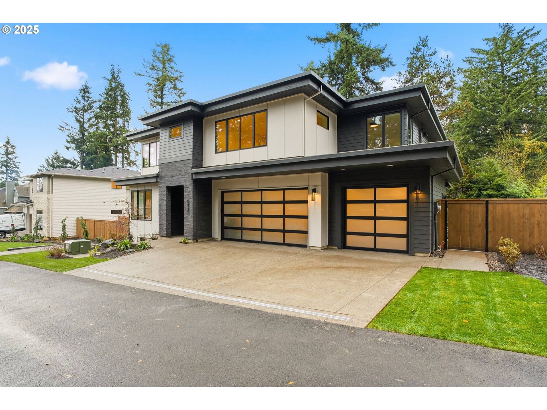 16901 KARA LN, Lake Oswego, OR 97035