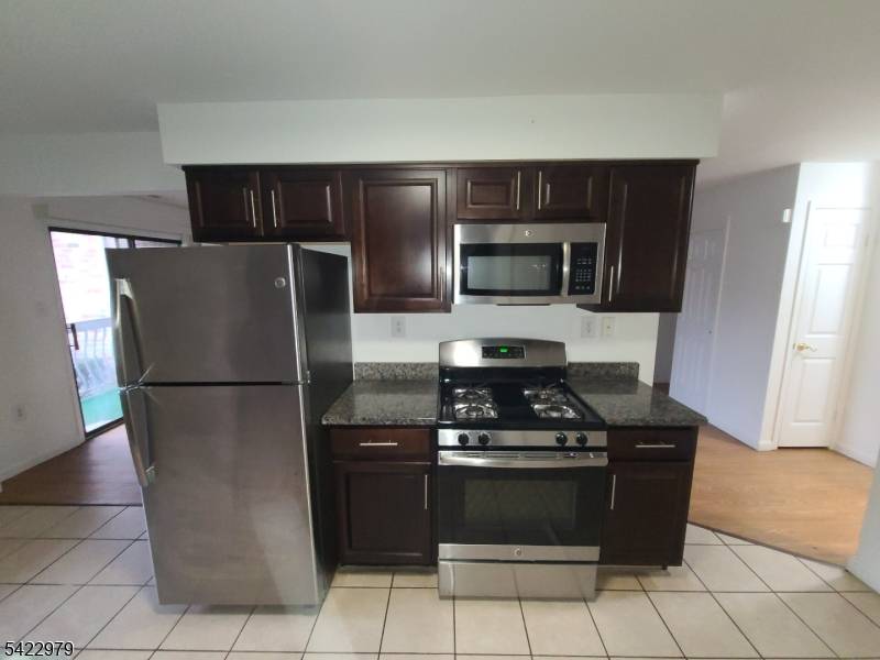 1504 Edison Glen Ter #1504, Edison Twp., NJ 08837