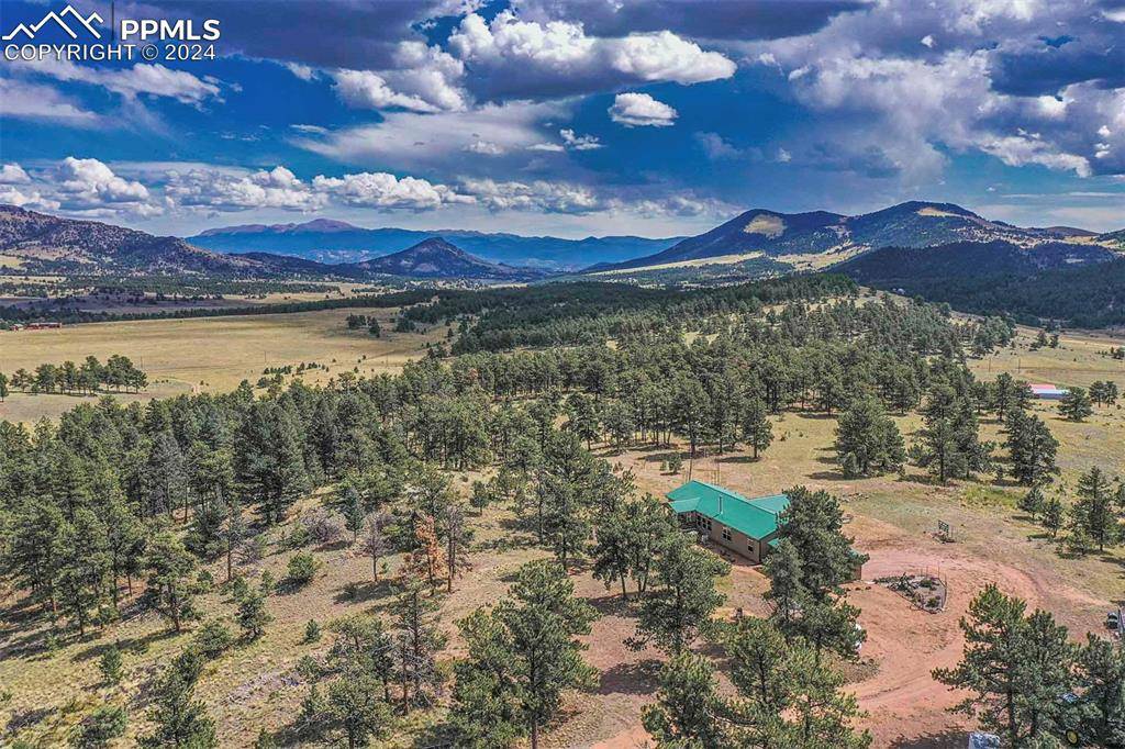 496 Julia RD, Guffey, CO 80820