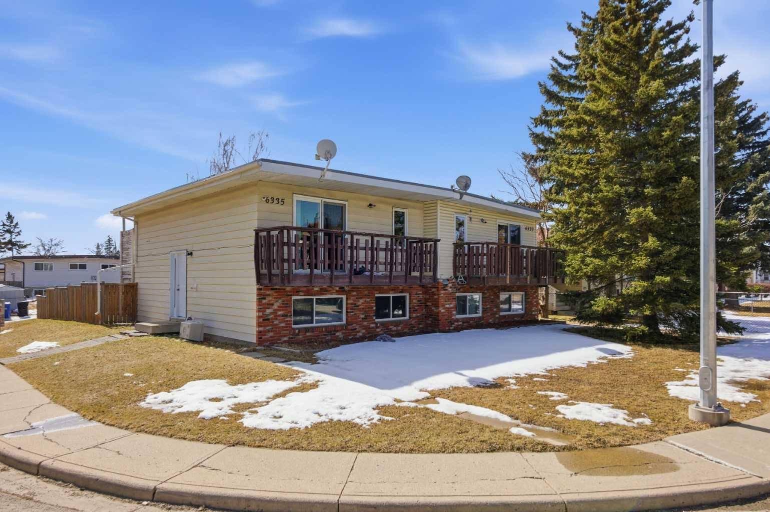 6335 24th AVE NE, Calgary, AB T1Y 2C5