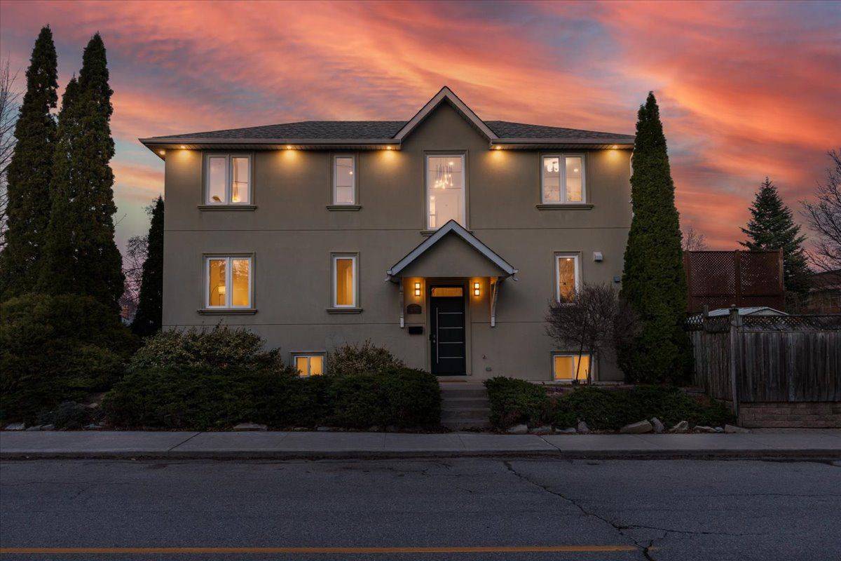 497 Broadway AVE, Toronto C11, ON M4G 2R7