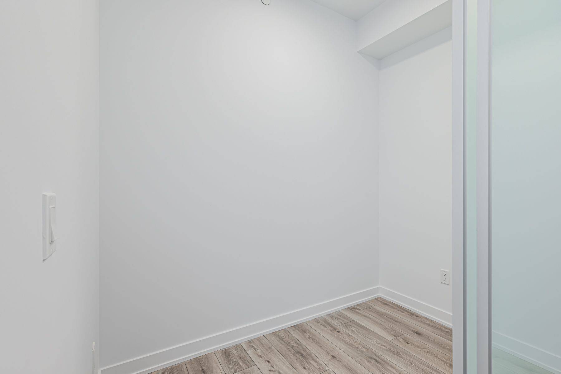 29 Green Trail CT #3009, Toronto C15, ON M2K 0J9