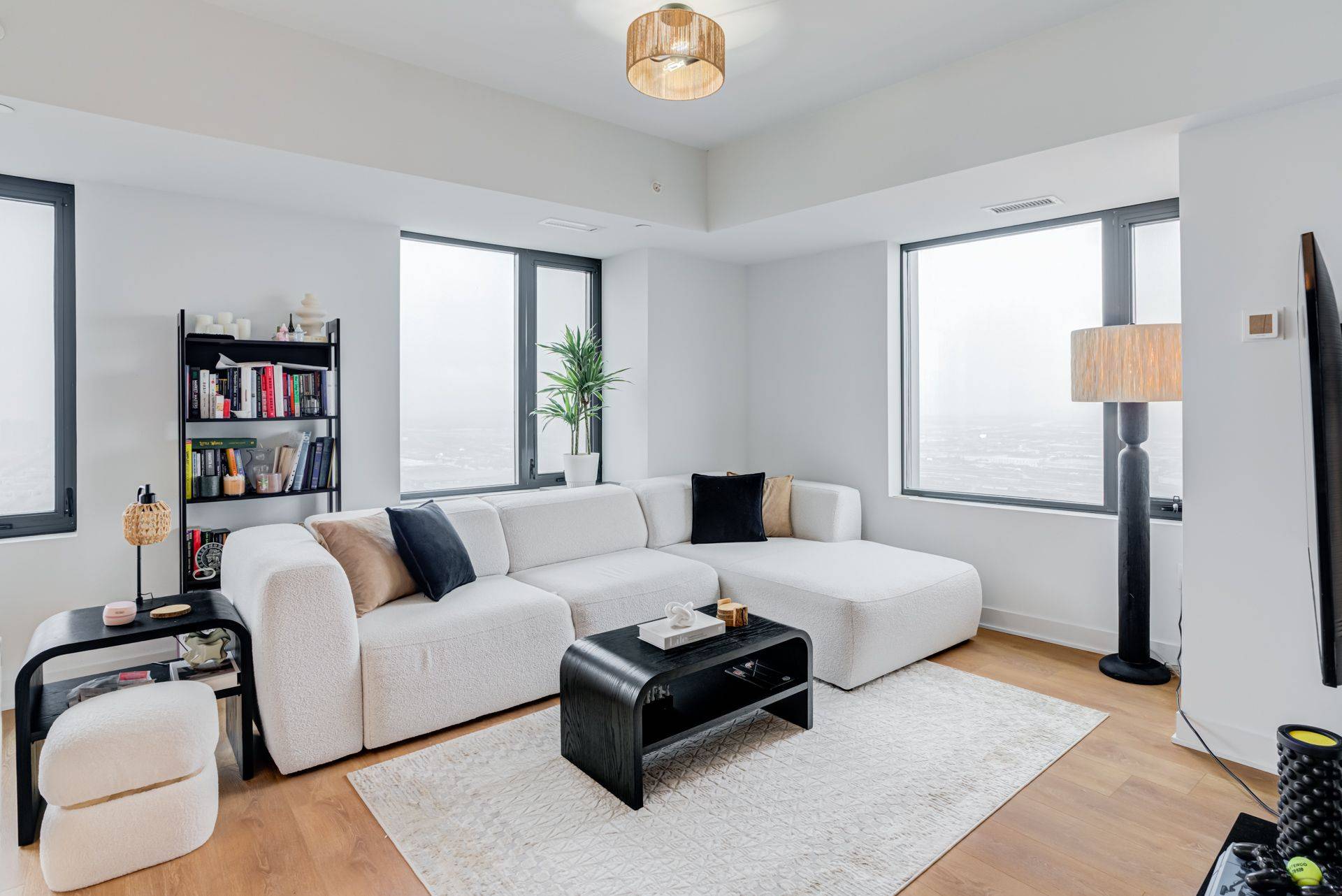 2920 Highway 7 RD #4807, Vaughan, ON L4K 0P4