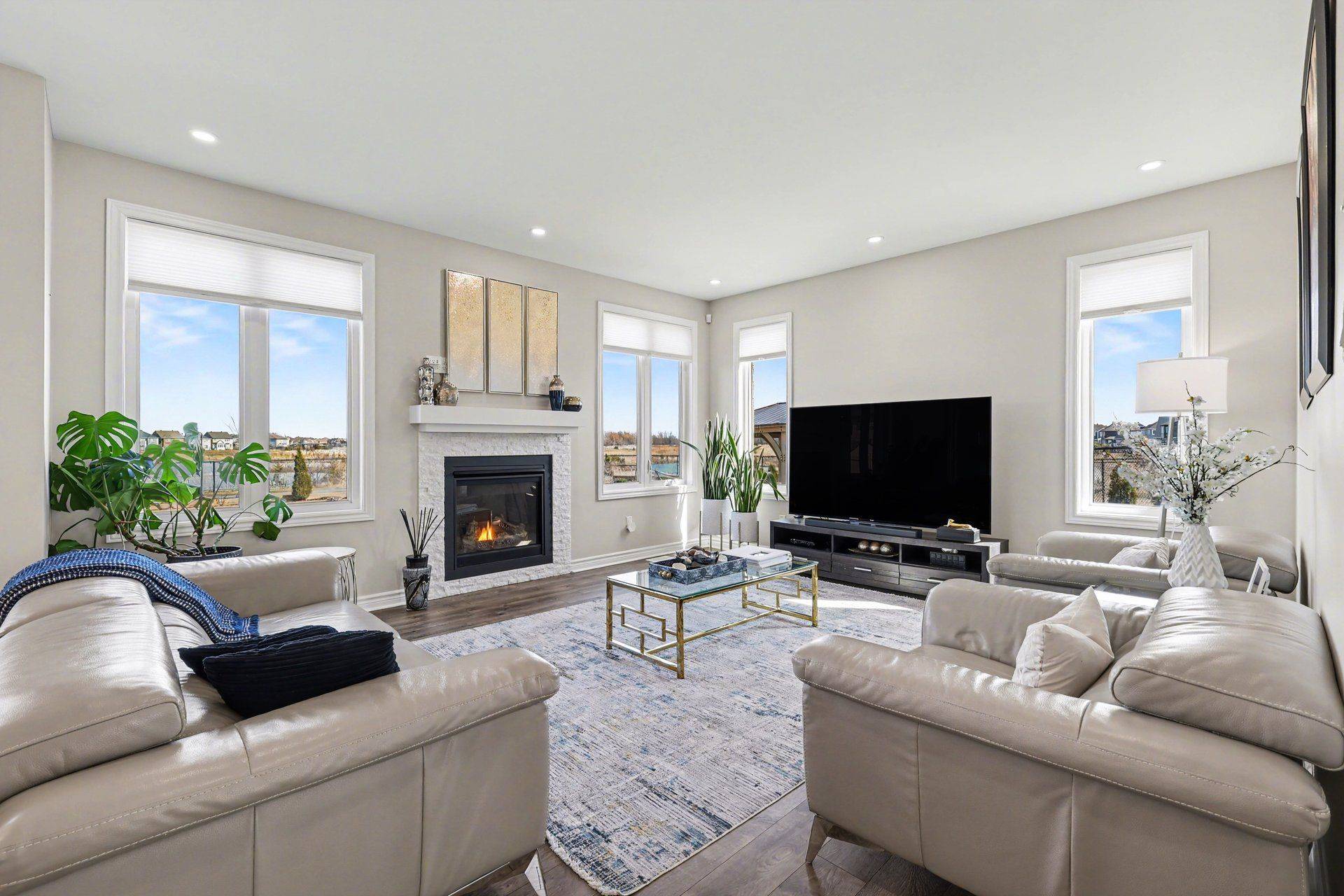 236 Esturgeon ST, Orleans - Cumberland And Area, ON K4A 1G5