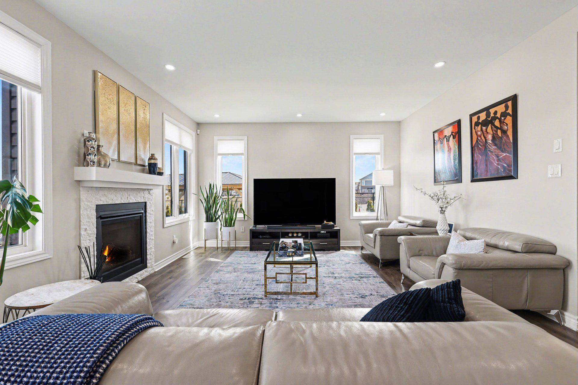 236 Esturgeon ST, Orleans - Cumberland And Area, ON K4A 1G5