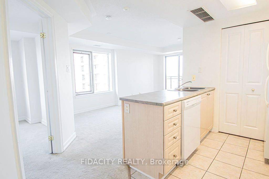 310 Central Park DR #4B, Carlington - Central Park, ON K2C 4G4