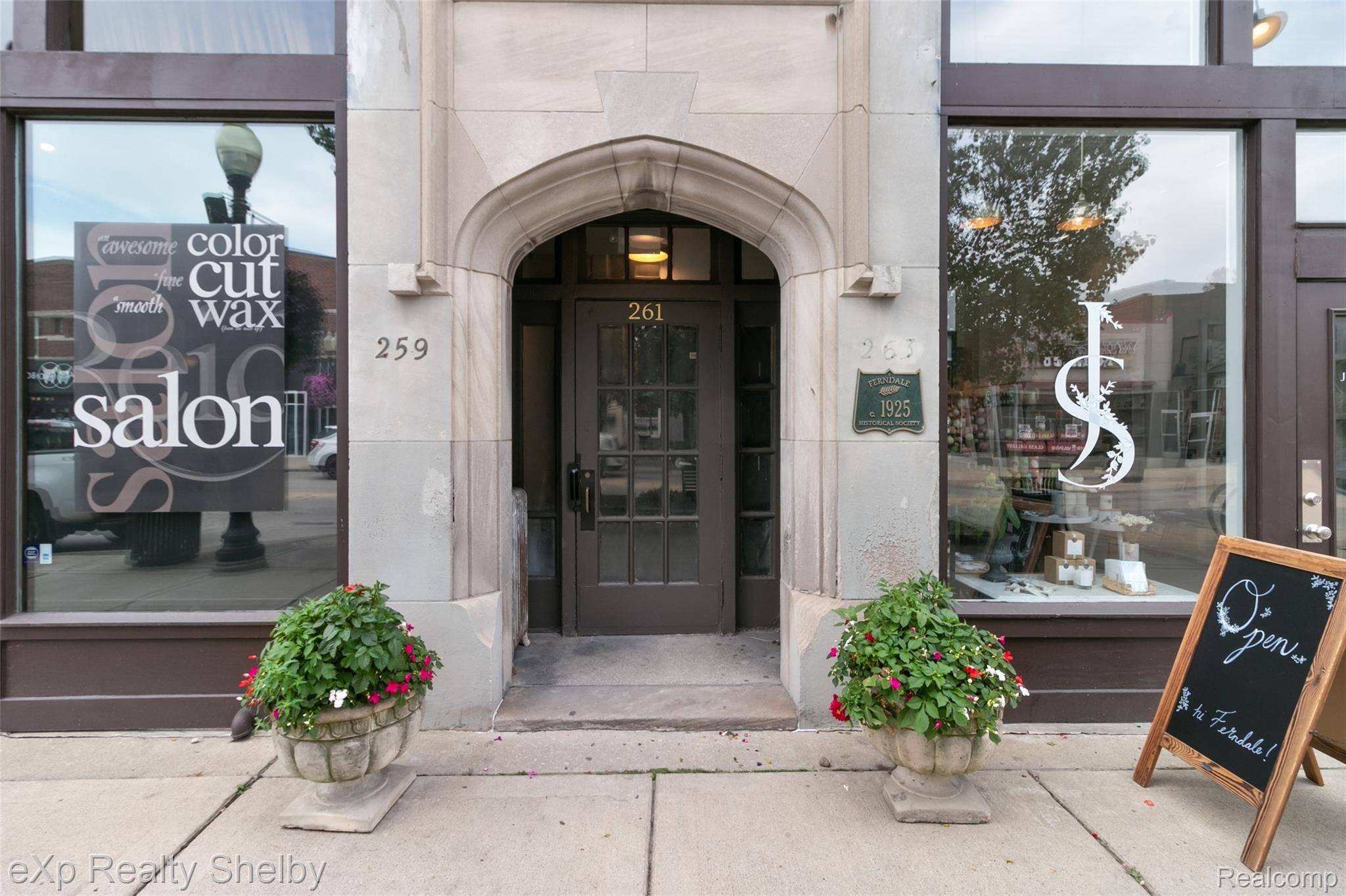 259 W 9 MILE RD #104, Ferndale, MI 48220