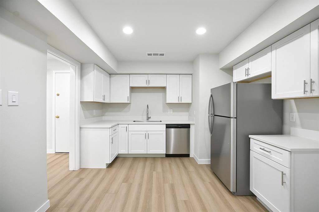 5200 Keller Springs Road #313, Dallas, TX 75248