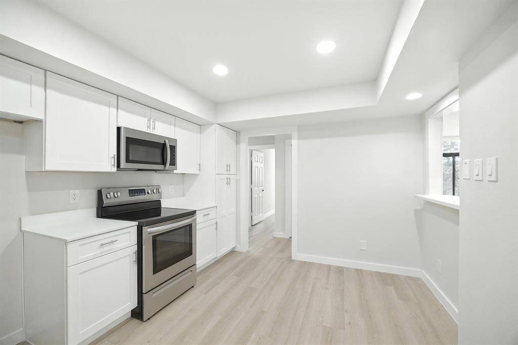 5200 Keller Springs Road #313, Dallas, TX 75248