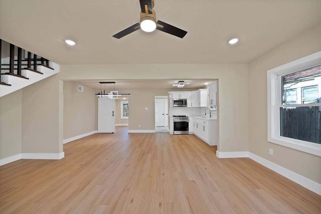 2527 Alaska Avenue, Dallas, TX 75216