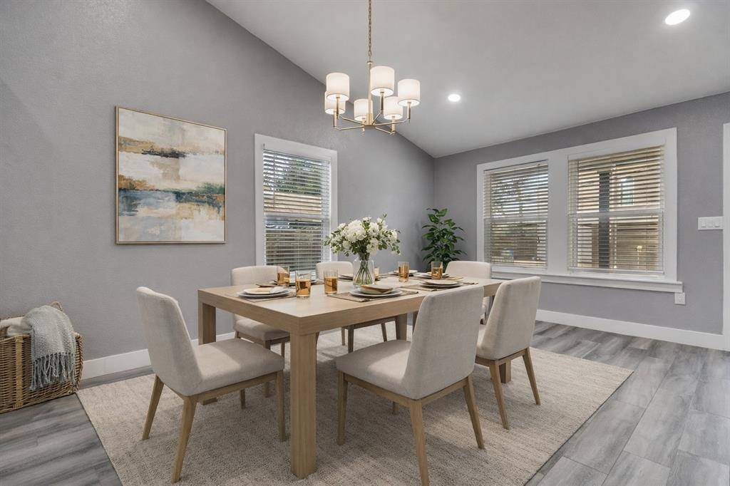 1004 Muncie Avenue, Dallas, TX 75212