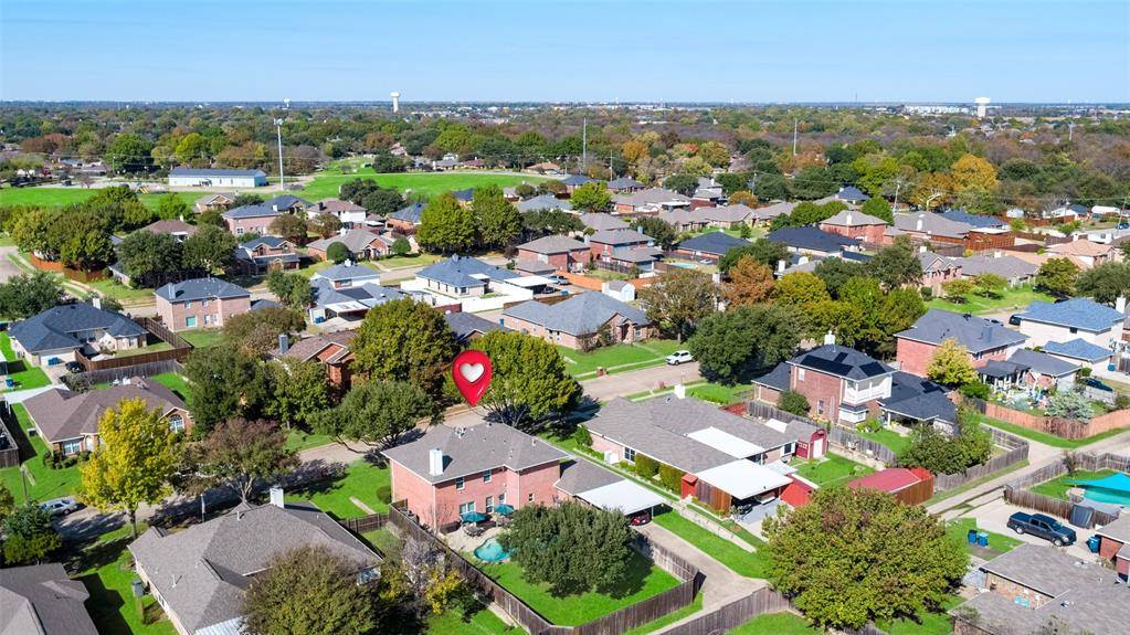 4010 Bluffpoint Road, Rowlett, TX 75088