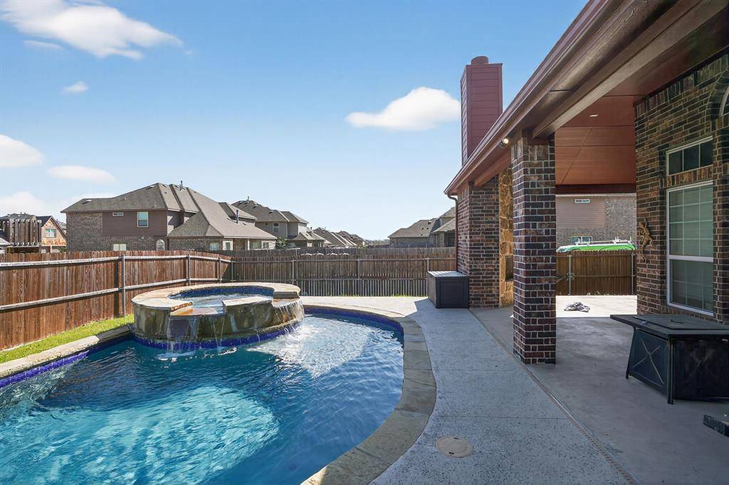 6500 Belhaven Drive, Fort Worth, TX 76123