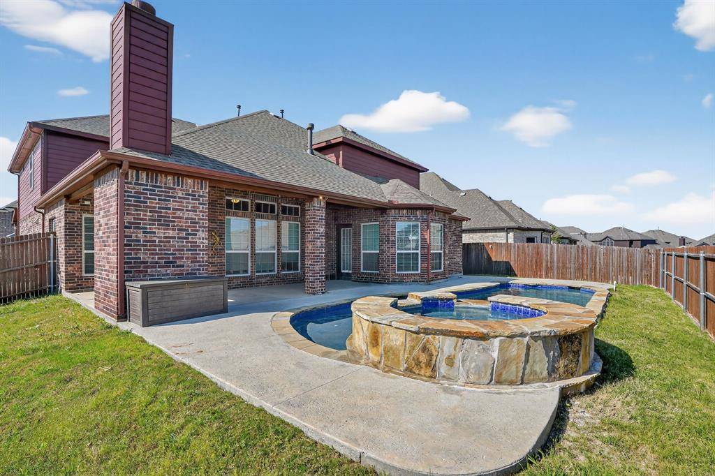 6500 Belhaven Drive, Fort Worth, TX 76123