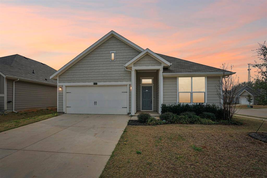 9000 Huxley Drive, Providence Village, TX 76227