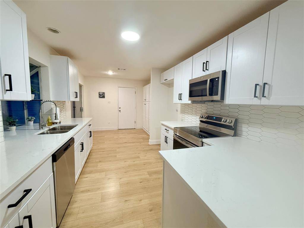 4243 Timberglen Road, Dallas, TX 75287