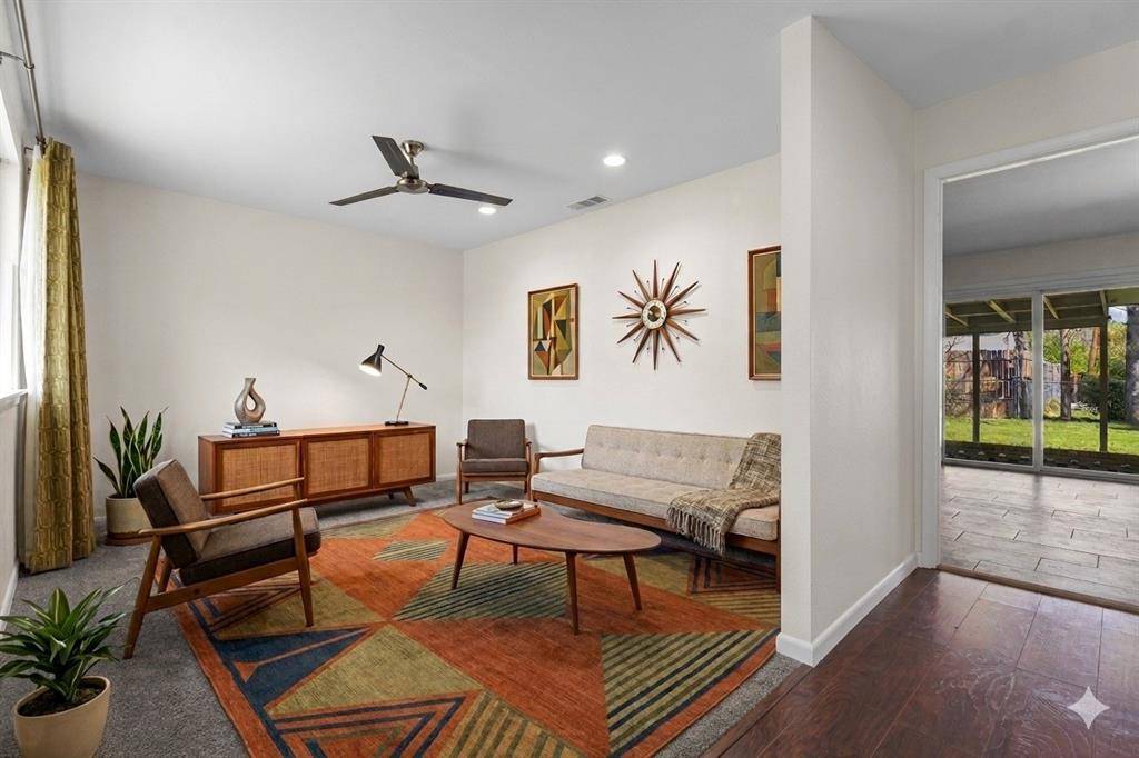 2909 Grove Street, Irving, TX 75060