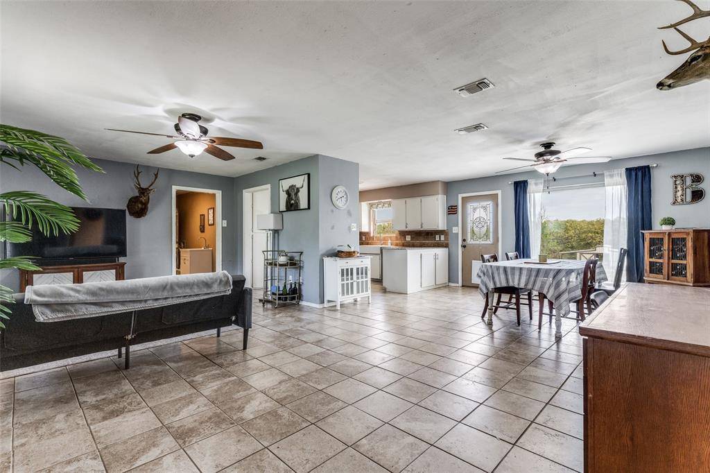 1232 County Road 4371, Decatur, TX 76234