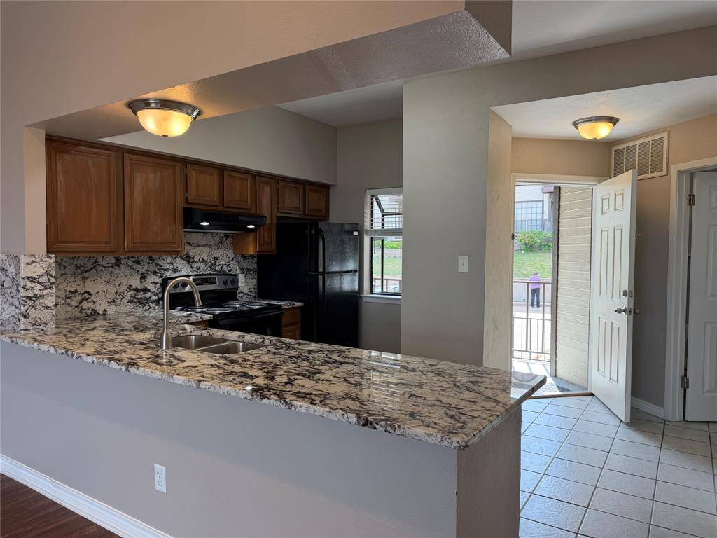 230 Henry M Chandler Drive, Rockwall, TX 75032