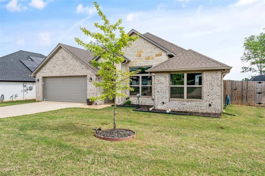 112 Amanda Avenue, Bullard, TX 75757