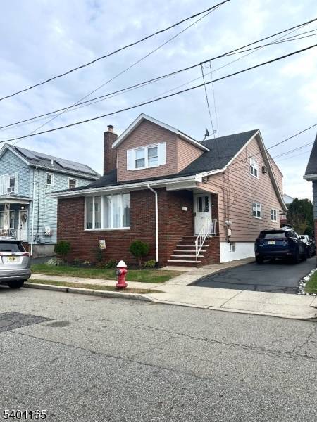 20 Elizabeth Pl, Totowa Boro, NJ 07512
