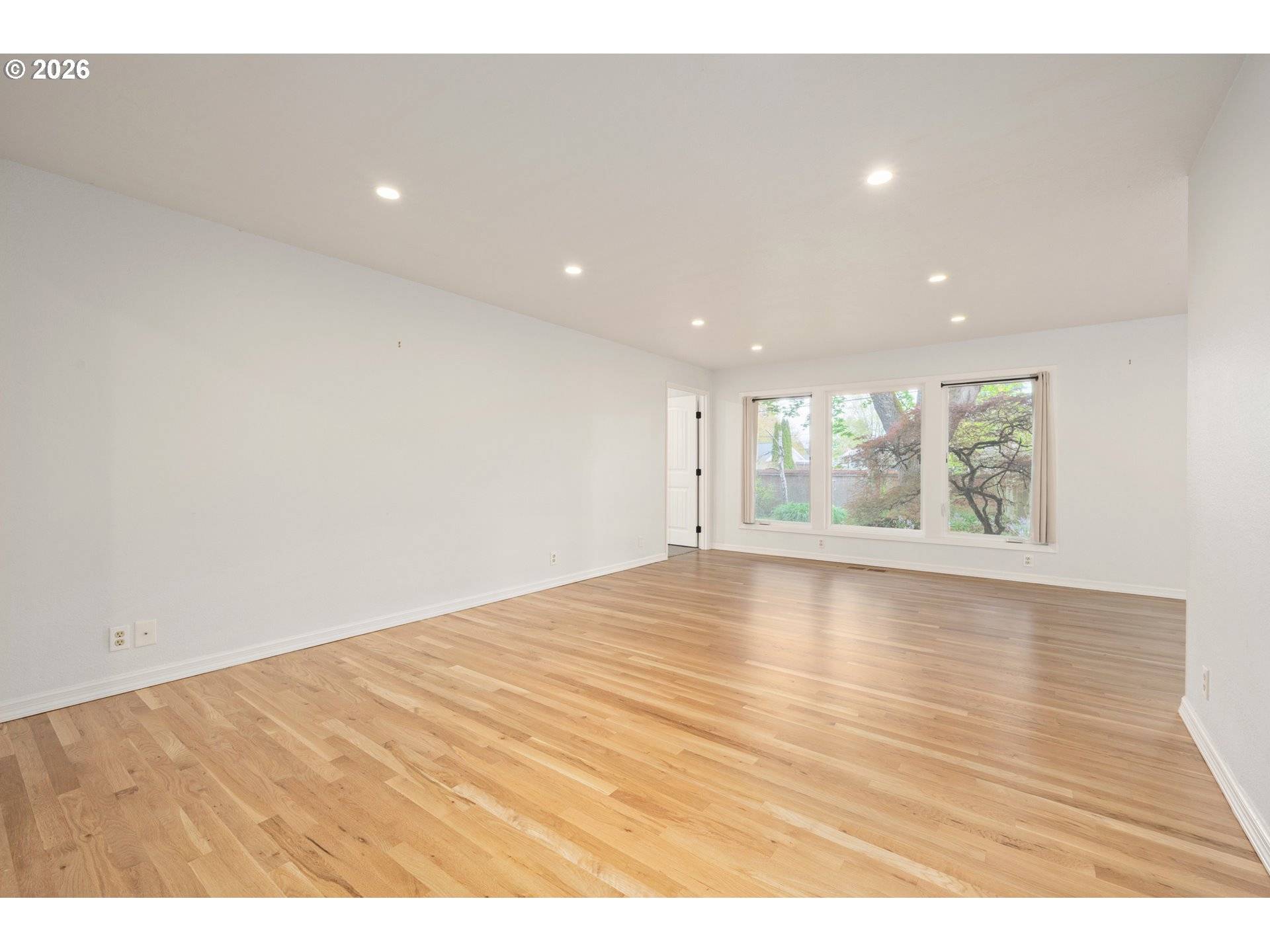 2169 KEITH WAY, Eugene, OR 97401