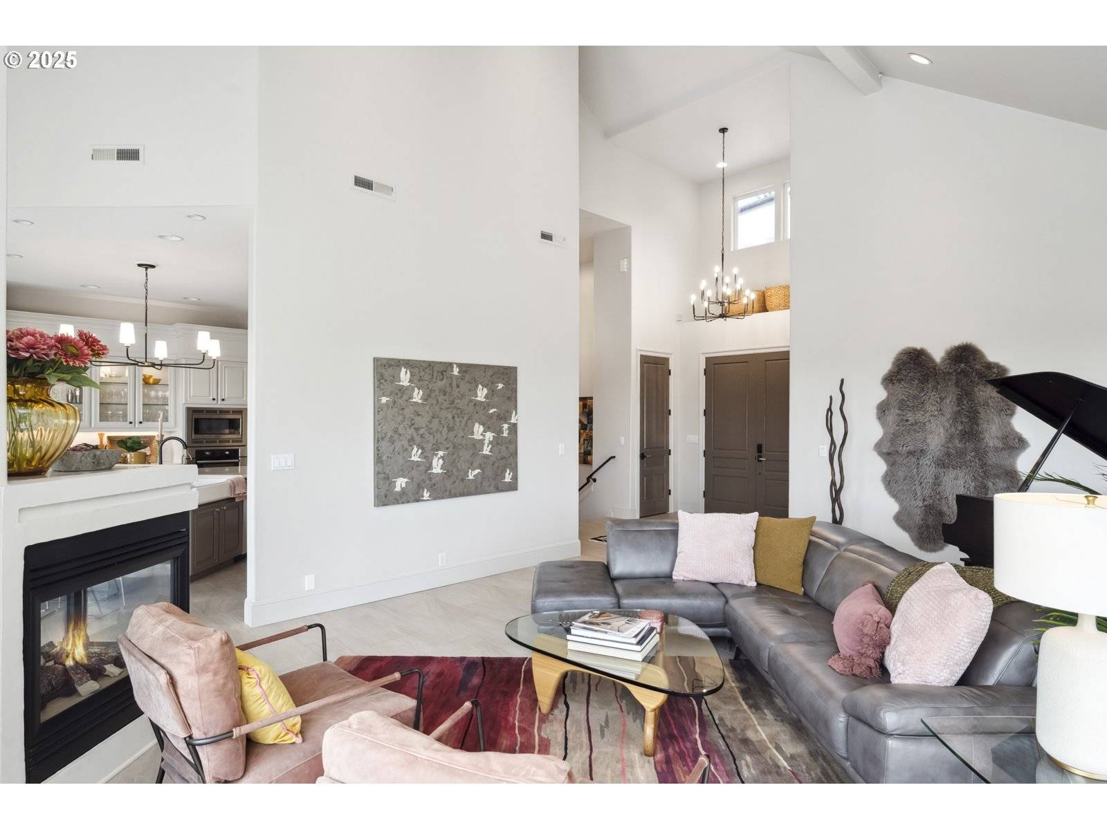 7568 S LAVIEW DR, Portland, OR 97219