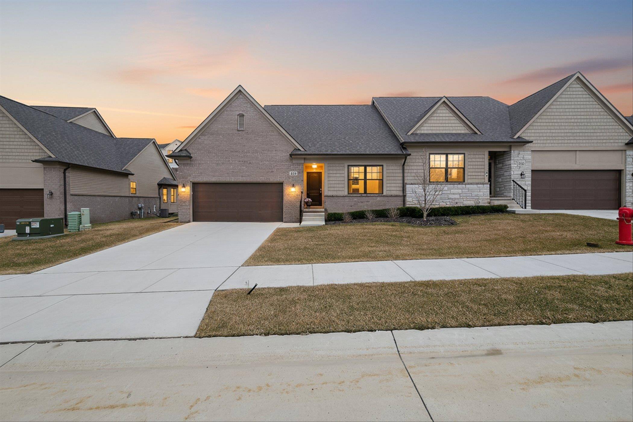 660 Brookstone DR, Oxford Twp, MI 48371