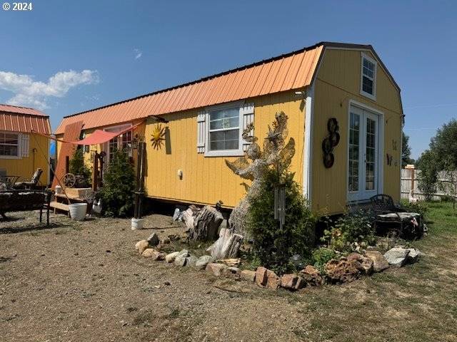 1020 JOHN ST, Haines, OR 97833