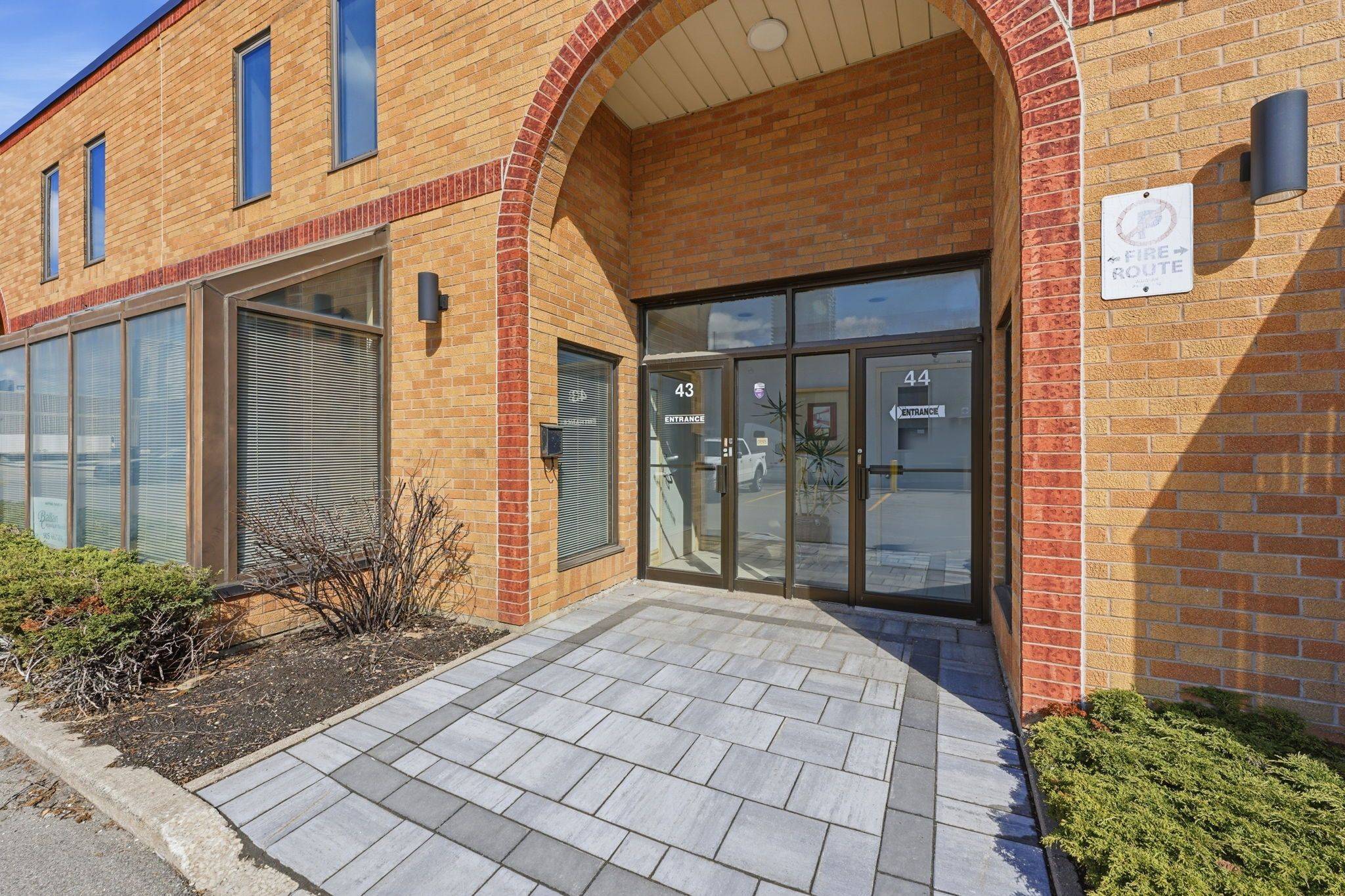 400 Creditstone RD #43, Vaughan, ON L4K 3Z3