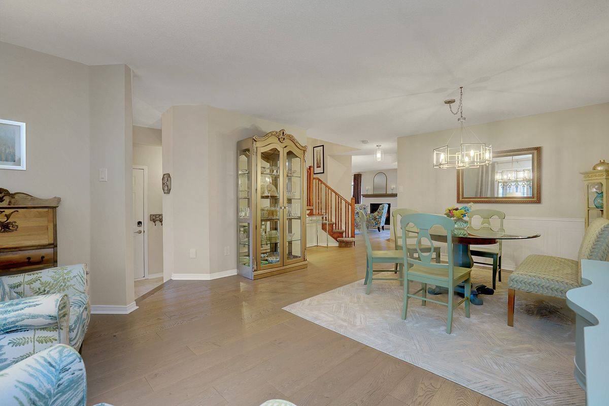 191 Cresthaven DR, Barrhaven, ON K2G 6Y2